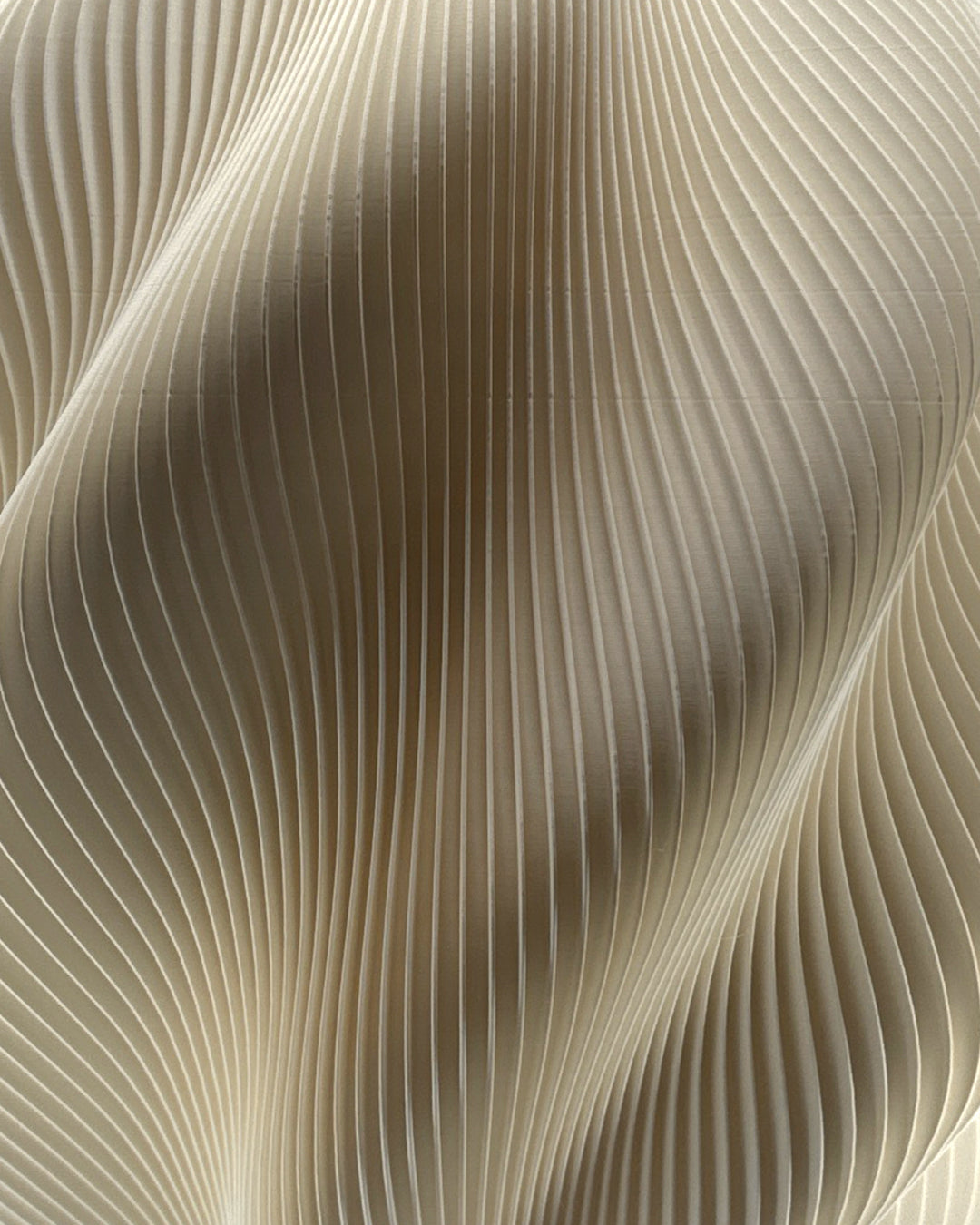 Plisee Spiral – light decorativă sculpturală de la Artema Concept