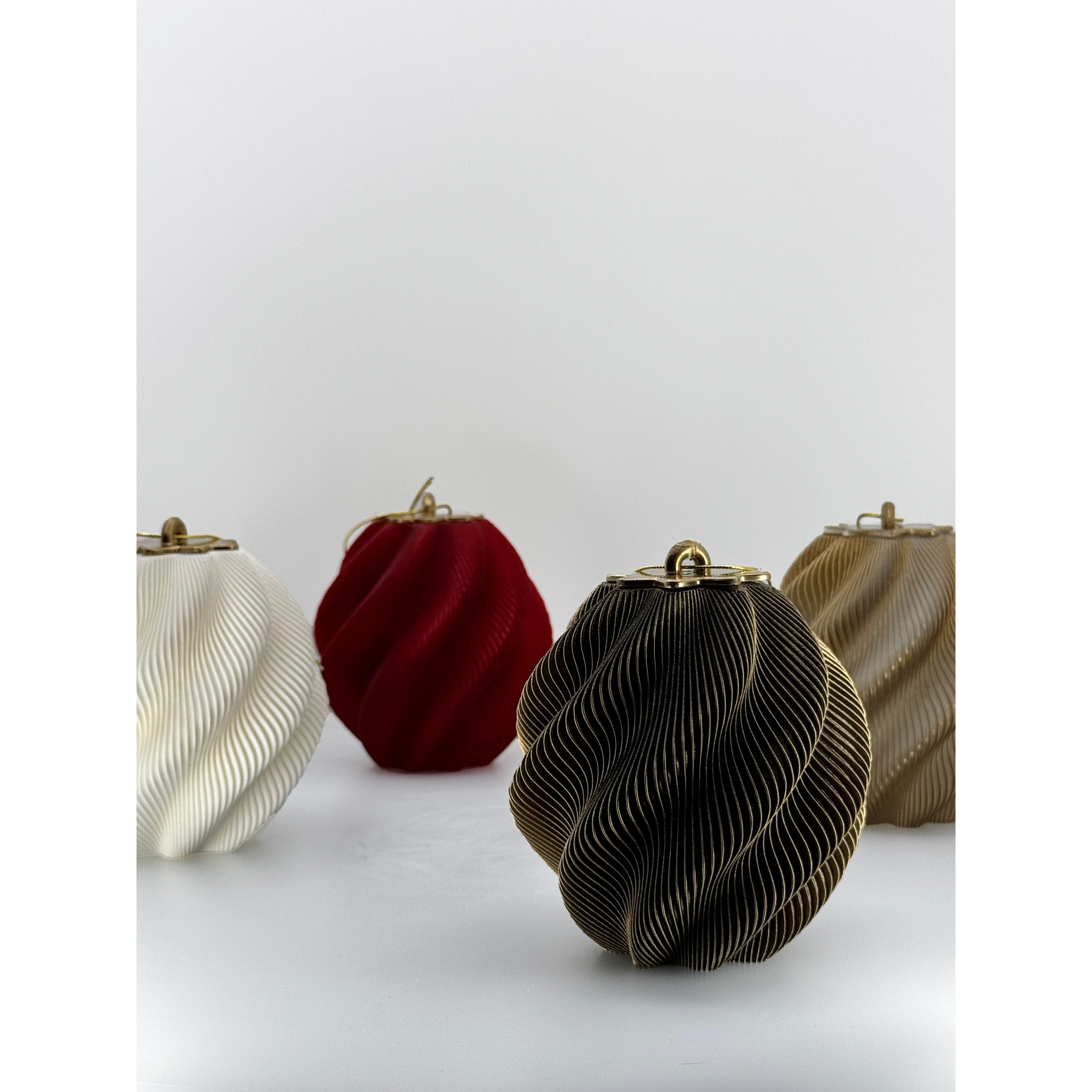 Ornament - Plisee Spiral 4 pcs - Ornament decorativă sculpturală de la Artema Concept
