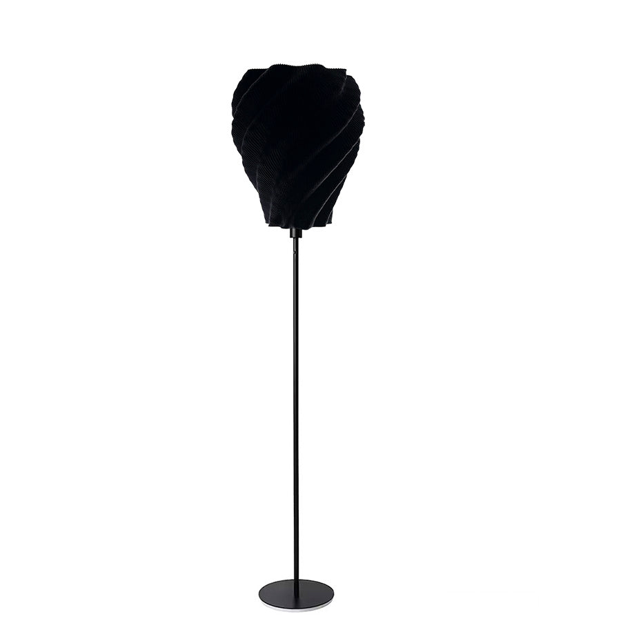 Plisee Twist – light decorativă sculpturală de la Artema Concept