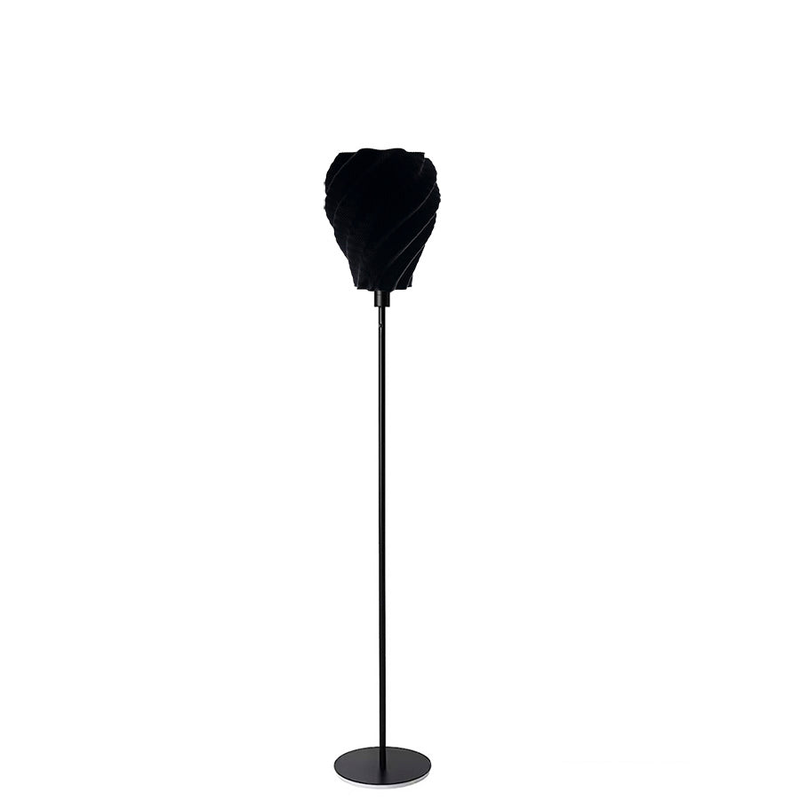 Plisee Twist – light decorativă sculpturală de la Artema Concept