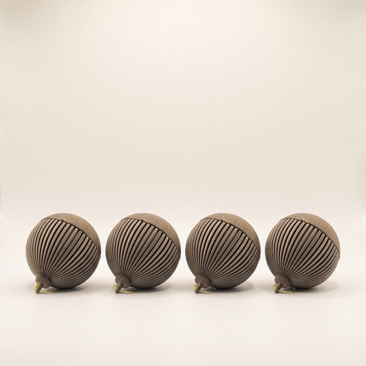 Set Glob x4 – Maro – ARTEMA Crăciun 2026, studio