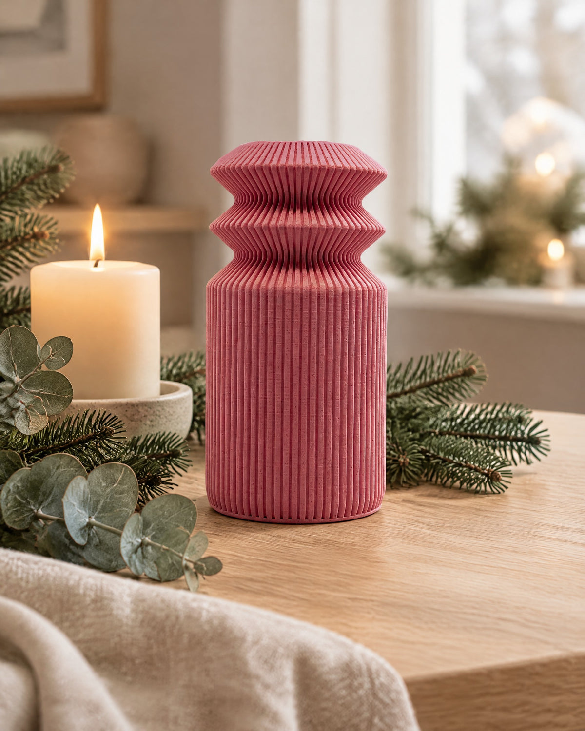 Suport lumânare mare – Burgundy Red – ARTEMA Crăciun 2026, ambient