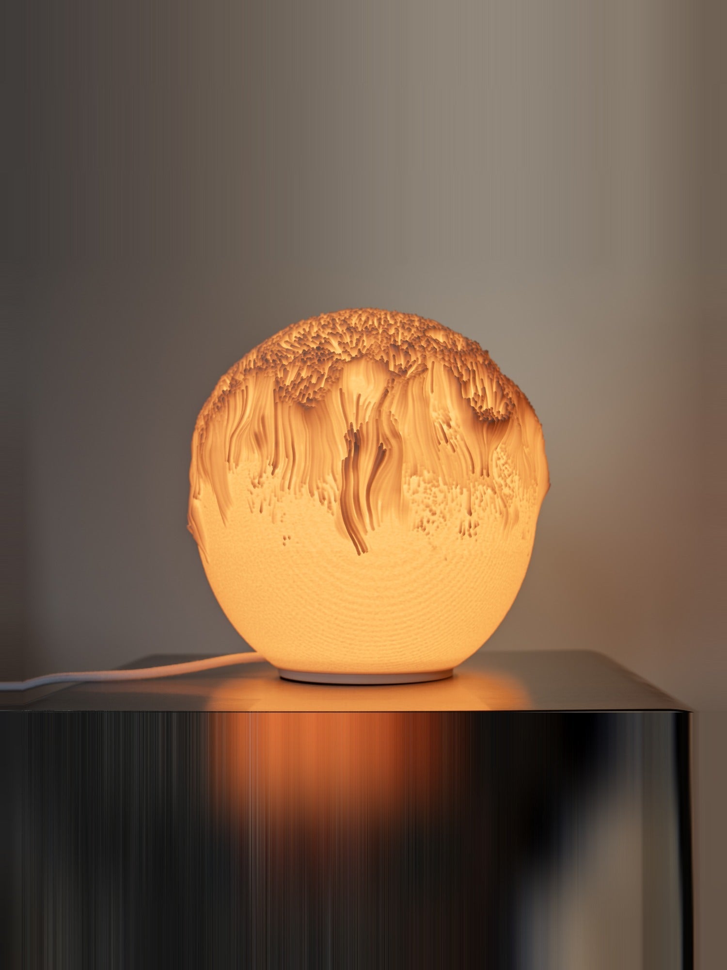 Reef — lampă sculpturală aprinsă, Artema Concept