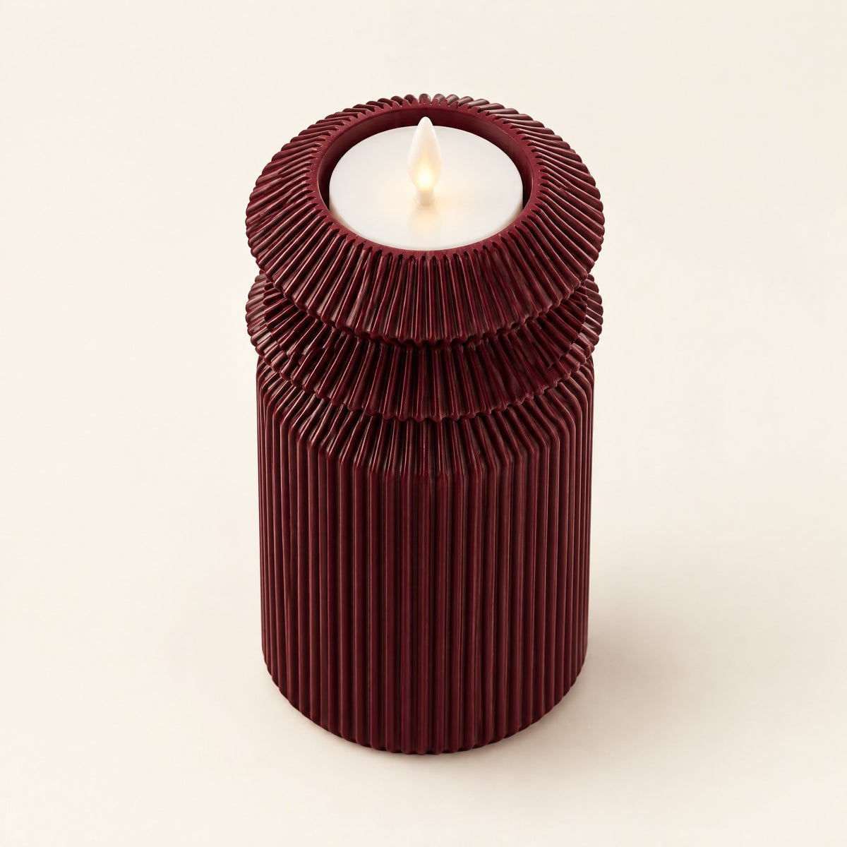 Suport lumânare mare – Burgundy Red, foto studio cu lumânare LED