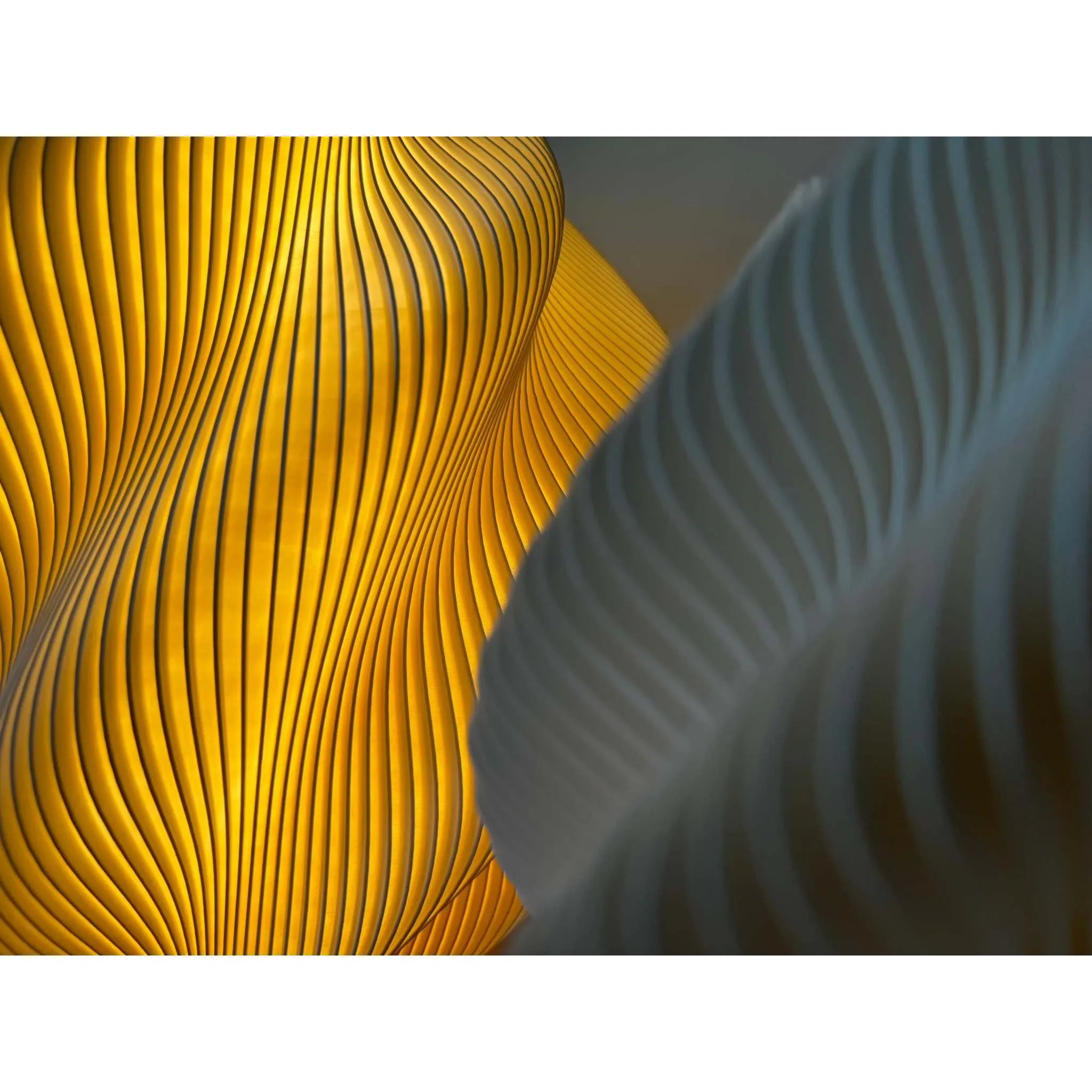 Plisee Spiral – light decorativă sculpturală de la Artema Concept