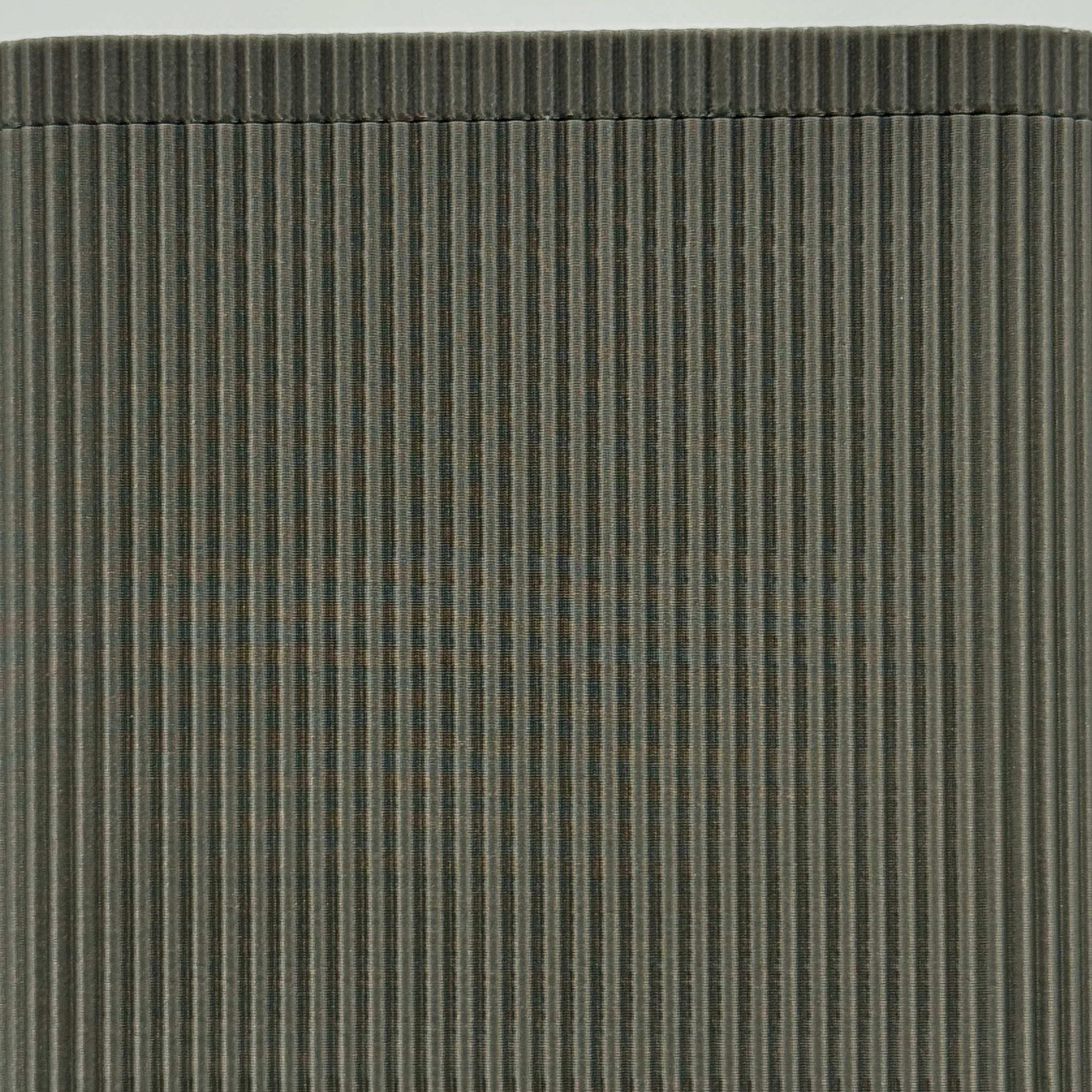 Adorum –  decorativă sculpturală de la Artema Concept