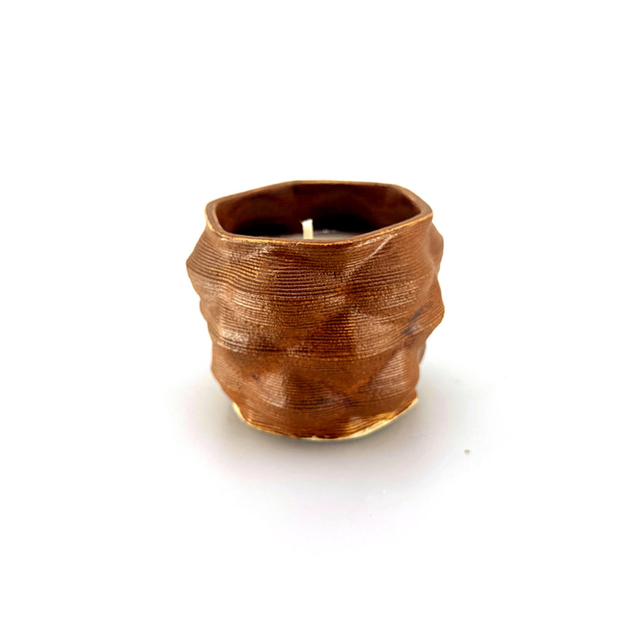 RIDA Candle — Scented candle in a 3D-printed ceramic vessel