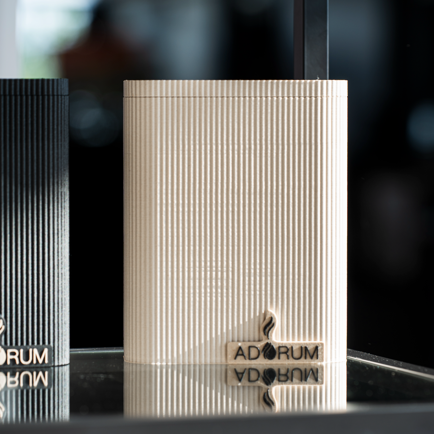 Adorum –  decorativă sculpturală de la Artema Concept