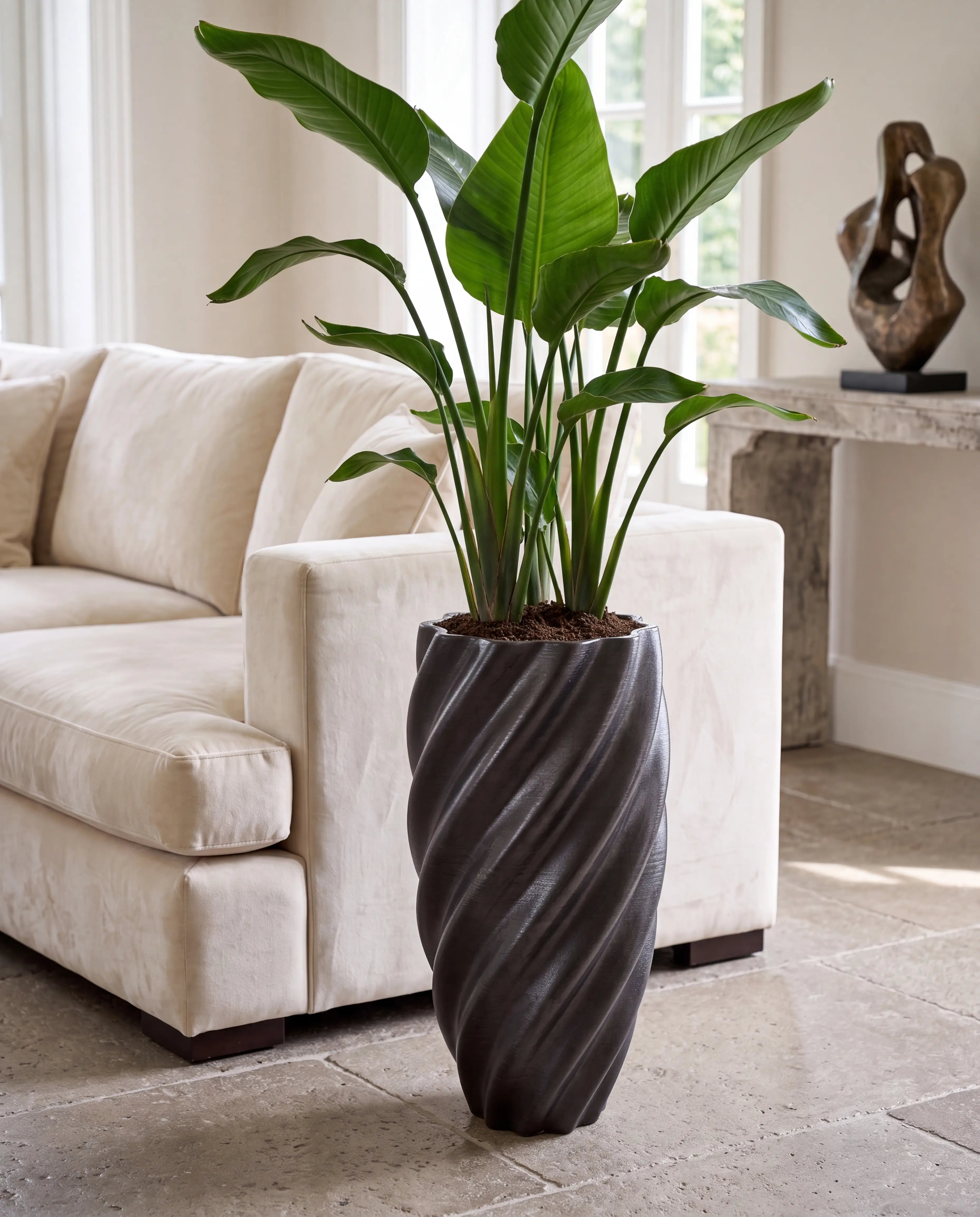 Ghiveci ceramic NEREA Ebony 80 cm cu planta verde, interior luxury